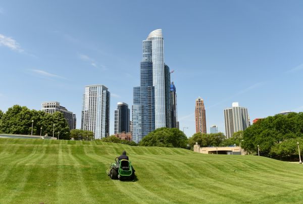Cost of Corporate Lawn Mowing in Panama City
