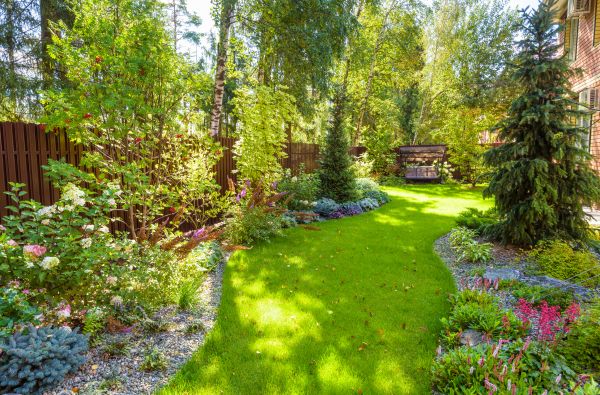 Spring Yard Maintenance in Panama City
